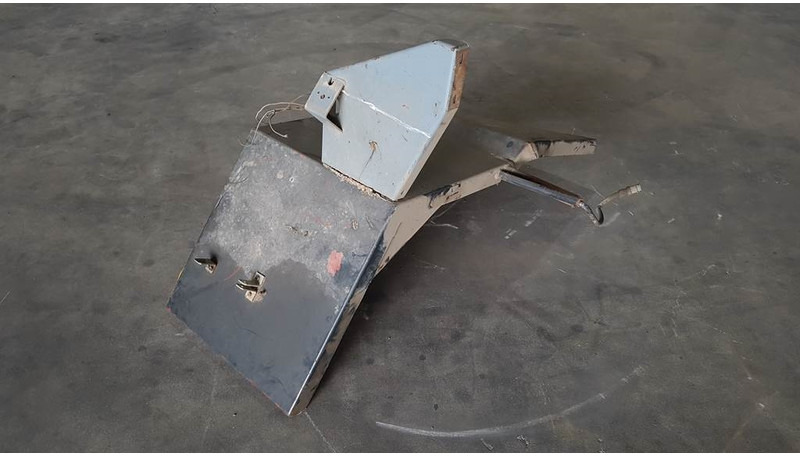 Werklust WG 35 D - Fender/Kotflügel/Spatbord - Sárvédő - Építőipari gépek: 1 kép. Werklust WG 35 D - Fender/Kotflügel/Spatbord - Sárvédő - Építőipari gépek: 1 kép.