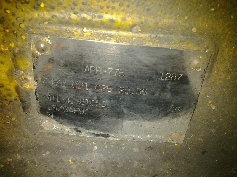 ZF APR-775 - Werklust WG 18 C - Axle - Tengely és alkatrészek - Építőipari gépek: 3 kép. ZF APR-775 - Werklust WG 18 C - Axle - Tengely és alkatrészek - Építőipari gépek: 3 kép.