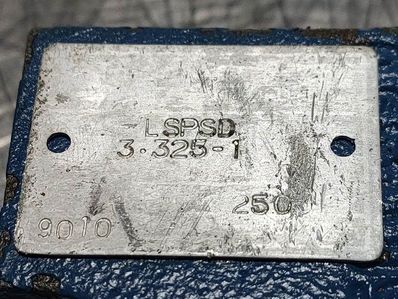 Zeppelin ZL100-Hydraulik Nord LSPSD3.325-1-Priority valve - Hidraulika - Építőipari gépek: 4 kép. Zeppelin ZL100-Hydraulik Nord LSPSD3.325-1-Priority valve - Hidraulika - Építőipari gépek: 4 kép.