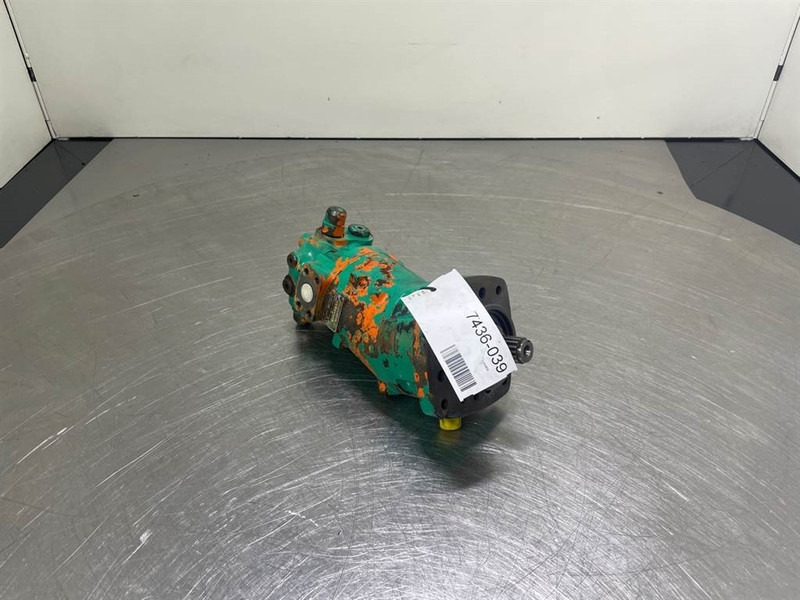 Zettelmeyer ZL500-Linde MF50-Drive motor/Fahrmotor/Rijmotor - Hidraulika - Építőipari gépek: 4 kép. Zettelmeyer ZL500-Linde MF50-Drive motor/Fahrmotor/Rijmotor - Hidraulika - Építőipari gépek: 4 kép.