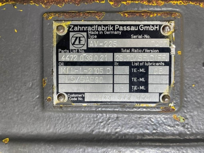 Zettelmeyer ZL502-ZF AV-225-4472339017-Axle housing - Tengely és alkatrészek - Építőipari gépek: 5 kép. Zettelmeyer ZL502-ZF AV-225-4472339017-Axle housing - Tengely és alkatrészek - Építőipari gépek: 5 kép.