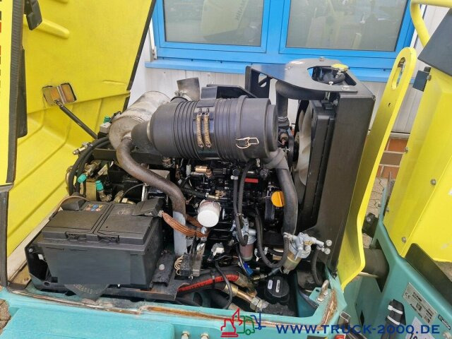 Ammann AV 16-2 Tandem Vibrationswalze Kanten Schneider - Henger: 3 kép. Ammann AV 16-2 Tandem Vibrationswalze Kanten Schneider - Henger: 3 kép.