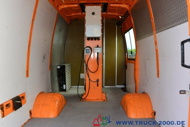 Iveco 50C11 Iveco Daily Versalift 14m Erdgasantrieb - Emelőkosaras teherautó: 5 kép. Iveco 50C11 Iveco Daily Versalift 14m Erdgasantrieb - Emelőkosaras teherautó: 5 kép.