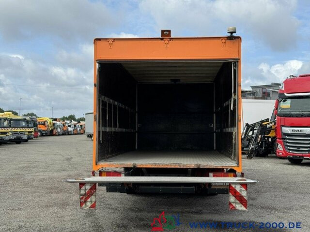 Mercedes-Benz 816 Vario Automatikgetriebe LBW 1.000Kg 3Sitze - Dobozos kisteherautó: 2 kép. Mercedes-Benz 816 Vario Automatikgetriebe LBW 1.000Kg 3Sitze - Dobozos kisteherautó: 2 kép.