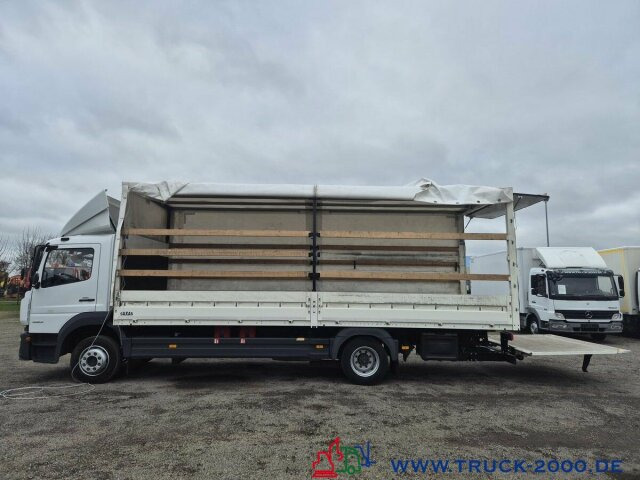 Mercedes-Benz Atego 1223 L Plane + Spriegel L+R LBW nur 114TKM - Ponyvás teherautó: 3 kép. Mercedes-Benz Atego 1223 L Plane + Spriegel L+R LBW nur 114TKM - Ponyvás teherautó: 3 kép.