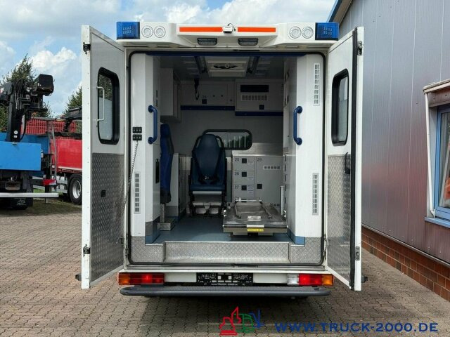 Mercedes-Benz Sprinter 516 Fahrtec RTW Luftfederung Retarder - Mentőautó: 3 kép. Mercedes-Benz Sprinter 516 Fahrtec RTW Luftfederung Retarder - Mentőautó: 3 kép.