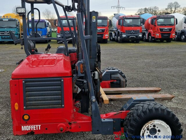 Moffett Mitnahmestapler 4 Wege Allrad NX Typ M 4 25.4 - Hordozható targonca: 3 kép. Moffett Mitnahmestapler 4 Wege Allrad NX Typ M 4 25.4 - Hordozható targonca: 3 kép.