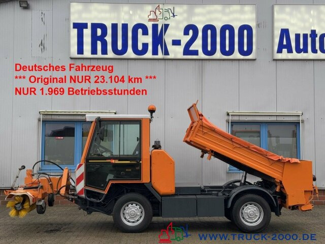Multicar Kiefer Boki Winterdienst Streuer + Besen 23 TKM - Utcaseprő gép: 1 kép. Multicar Kiefer Boki Winterdienst Streuer + Besen 23 TKM - Utcaseprő gép: 1 kép.