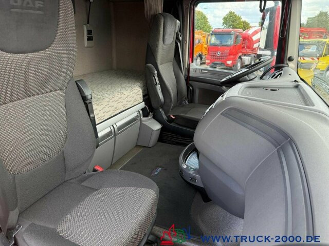 DAF XF 460 FT Super Space Cab 2 Betten + Kühlschrank - Nyergesvontató: 5 kép. DAF XF 460 FT Super Space Cab 2 Betten + Kühlschrank - Nyergesvontató: 5 kép.