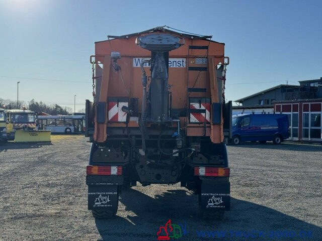 Unimog U 400 4x4 Winterdienst epoke Salzstreuer 238 PS - Teherautó: 3 kép. Unimog U 400 4x4 Winterdienst epoke Salzstreuer 238 PS - Teherautó: 3 kép.