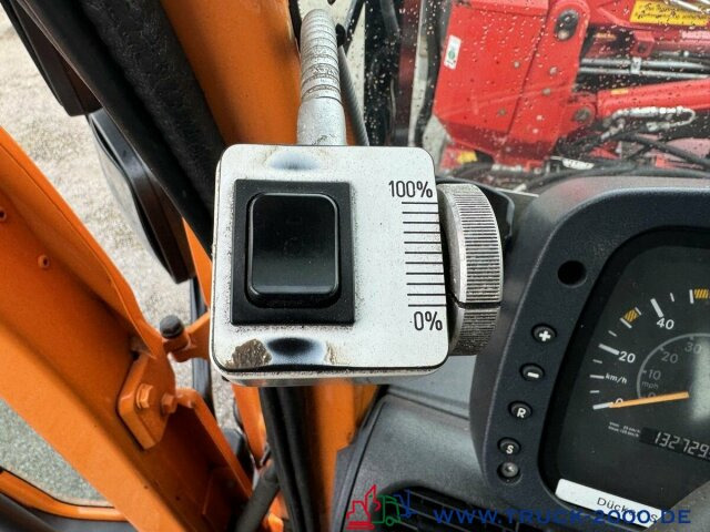 Unimog U 500 Vario Pilot Wechsellenkung EasyDrive Klima - Billenőplatós teherautó: 3 kép. Unimog U 500 Vario Pilot Wechsellenkung EasyDrive Klima - Billenőplatós teherautó: 3 kép.