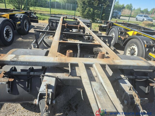 Web-Trailer 18 Box Carrier - Luft - SAF Achsen - Pótkocsi cserefelépítményes: 4 kép. Web-Trailer 18 Box Carrier - Luft - SAF Achsen - Pótkocsi cserefelépítményes: 4 kép.