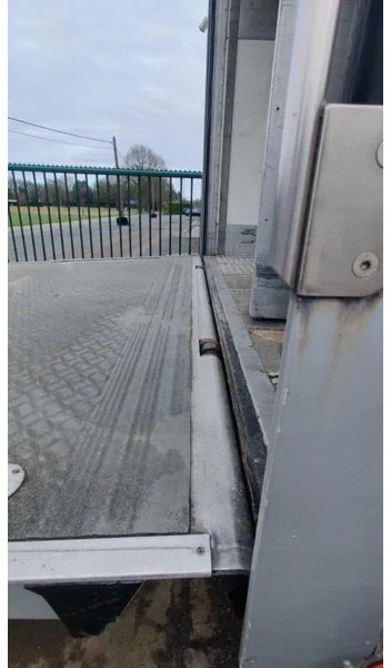 Dhollandia Laadklep / Achtersluitklep 2000 kg MBB / Palfinger / B.A.R. Cargolift - Emelőhátfal: 3 kép. Dhollandia Laadklep / Achtersluitklep 2000 kg MBB / Palfinger / B.A.R. Cargolift - Emelőhátfal: 3 kép.