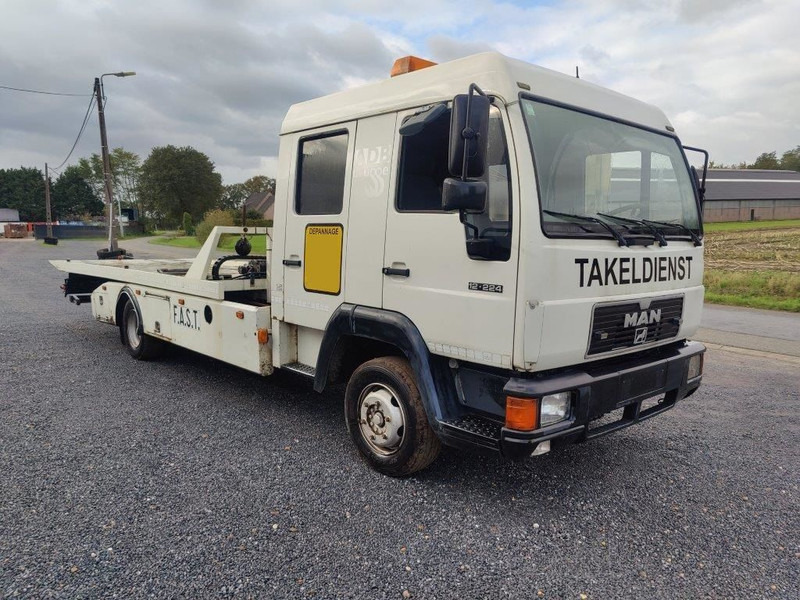 MAN 12.224 Depanneur / Depannage / Recovery Truck - Vontató: 2 kép. MAN 12.224 Depanneur / Depannage / Recovery Truck - Vontató: 2 kép.