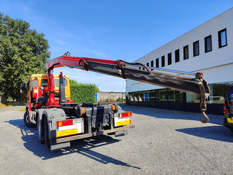 MAN TGA 28.310 Container / Fassi F130 - Horgos rakodó teherautó, Darus autó: 2 kép. MAN TGA 28.310 Container / Fassi F130 - Horgos rakodó teherautó, Darus autó: 2 kép.