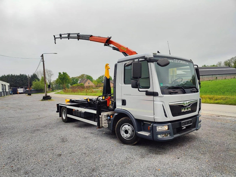 MAN TGL 12.250 Container + Palfinger PK5001 Remote - Horgos rakodó teherautó, Darus autó: 2 kép. MAN TGL 12.250 Container + Palfinger PK5001 Remote - Horgos rakodó teherautó, Darus autó: 2 kép.