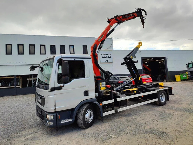MAN TGL 12.250 Containersysteem Jimeca met kraan Palfinger PK4501 - Horgos rakodó teherautó, Darus autó: 1 kép. MAN TGL 12.250 Containersysteem Jimeca met kraan Palfinger PK4501 - Horgos rakodó teherautó, Darus autó: 1 kép.