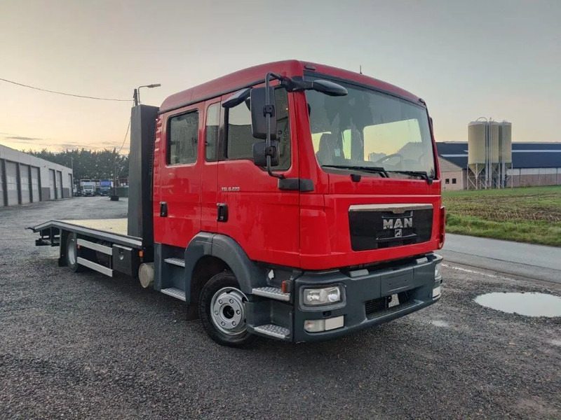 MAN TGL 8.220 Doka transporter Euro5 - Autószállító teherautó: 2 kép. MAN TGL 8.220 Doka transporter Euro5 - Autószállító teherautó: 2 kép.