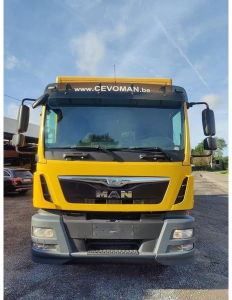 MAN TGM 18.250 Euro 6 boxtruck D'hollandia - Dobozos felépítményű teherautó: 3 kép. MAN TGM 18.250 Euro 6 boxtruck D'hollandia - Dobozos felépítményű teherautó: 3 kép.