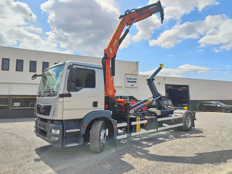 MAN TGM 18.290 4x2 Euro 6 + Crane Palfinger PK15500 - Horgos rakodó teherautó, Darus autó: 1 kép. MAN TGM 18.290 4x2 Euro 6 + Crane Palfinger PK15500 - Horgos rakodó teherautó, Darus autó: 1 kép.