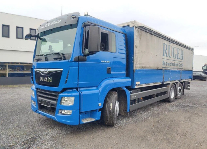 MAN TGS 26.360 Schuifzeil Euro6 - Ponyvás teherautó: 1 kép. MAN TGS 26.360 Schuifzeil Euro6 - Ponyvás teherautó: 1 kép.