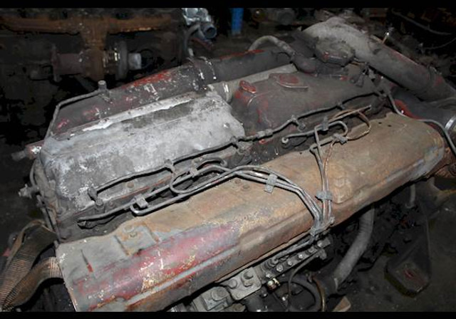 Iveco FIAT 8210.22 TURBOSTAR - Motor - Teherautó: 4 kép. Iveco FIAT 8210.22 TURBOSTAR - Motor - Teherautó: 4 kép.