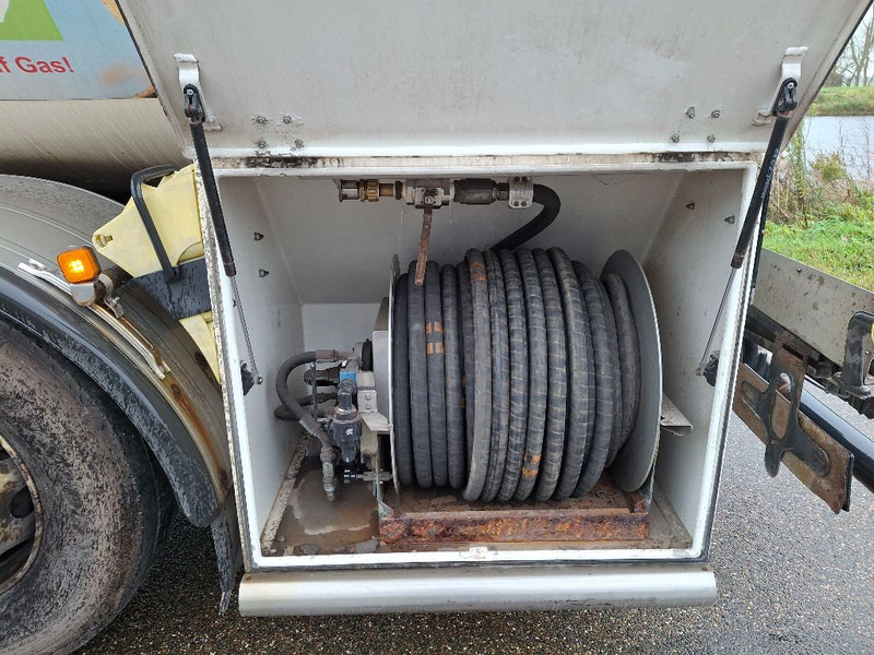 Tartályos teherautó MAN TGS 26.440 GAS / LPG: 17 kép. Tartályos teherautó MAN TGS 26.440 GAS / LPG: 17 kép.