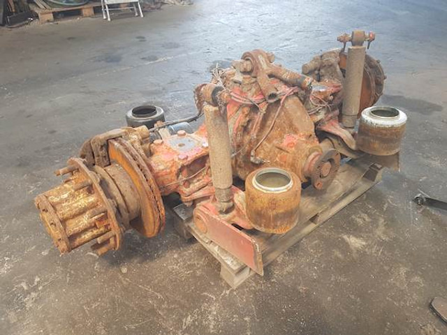 Mercedes-Benz HL 8/1 DCS-13,0 ACTROS - Hátsó tengely - Teherautó: 2 kép. Mercedes-Benz HL 8/1 DCS-13,0 ACTROS - Hátsó tengely - Teherautó: 2 kép.