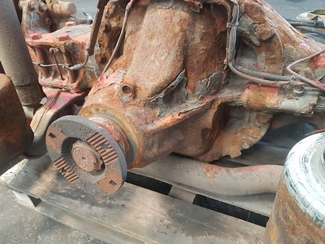 Mercedes-Benz HL 8/1 DCS-13,0 ACTROS - Hátsó tengely - Teherautó: 4 kép. Mercedes-Benz HL 8/1 DCS-13,0 ACTROS - Hátsó tengely - Teherautó: 4 kép.