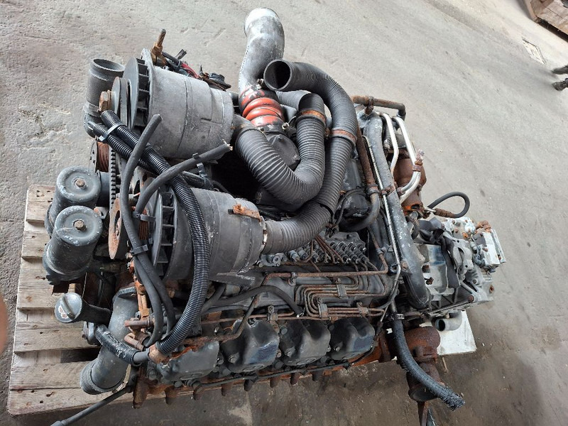 Mercedes-Benz OM442LA - Motor: 3 kép. Mercedes-Benz OM442LA - Motor: 3 kép.