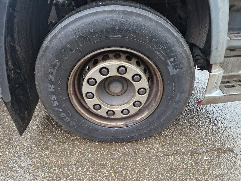 DAF CF75.310 - Nyergesvontató: 5 kép. DAF CF75.310 - Nyergesvontató: 5 kép.