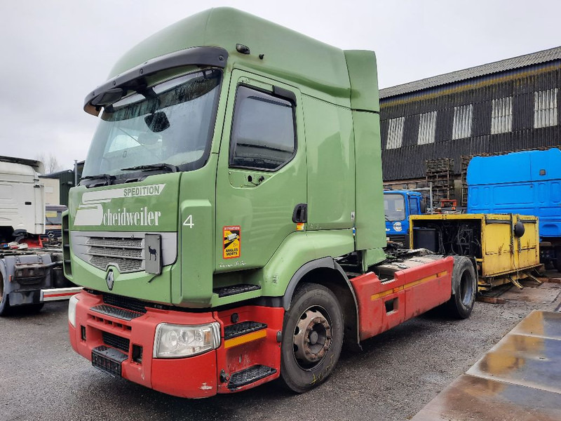 Renault PREMIUM 460 DXI - Nyergesvontató: 1 kép. Renault PREMIUM 460 DXI - Nyergesvontató: 1 kép.