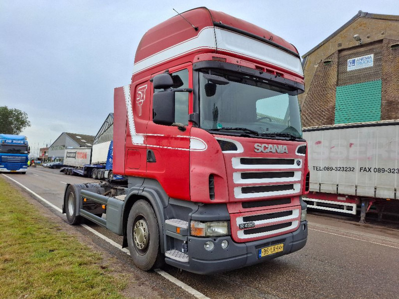 Scania R 420 LA4X2MNA - Nyergesvontató: 4 kép. Scania R 420 LA4X2MNA - Nyergesvontató: 4 kép.