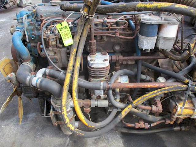 Perkins 6.354.4 - Motor: 5 kép. Perkins 6.354.4 - Motor: 5 kép.