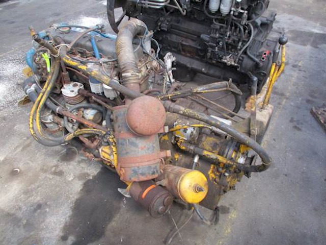 Perkins 6.354.4 - Motor: 3 kép. Perkins 6.354.4 - Motor: 3 kép.