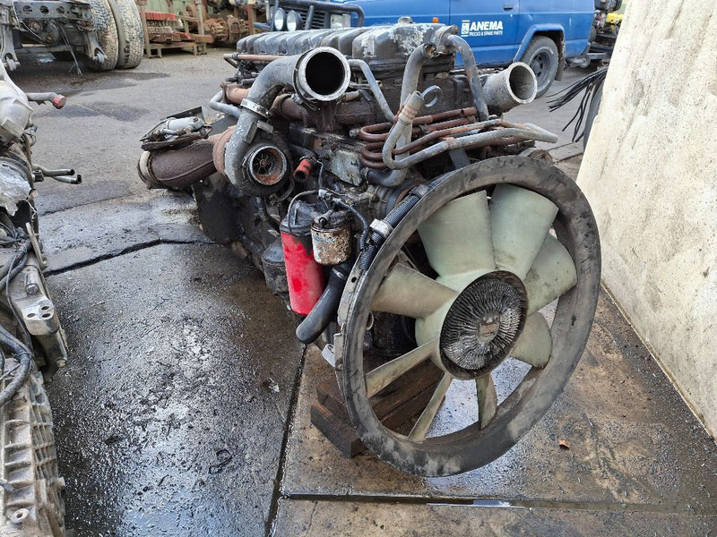 Scania DC1101 - 340HP (114) - Motor: 4 kép. Scania DC1101 - 340HP (114) - Motor: 4 kép.