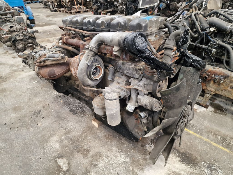 Scania DC1102 - 380HP (114) - Motor: 2 kép. Scania DC1102 - 380HP (114) - Motor: 2 kép.