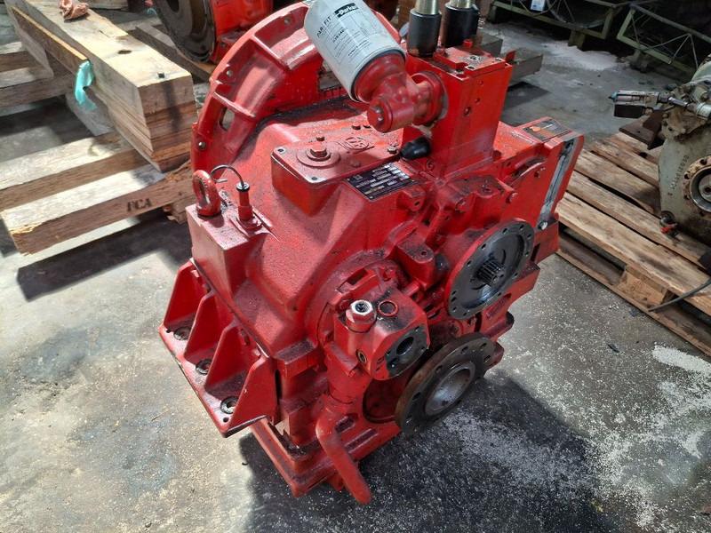 Scania DI13 080M - Motor: 2 kép. Scania DI13 080M - Motor: 2 kép.