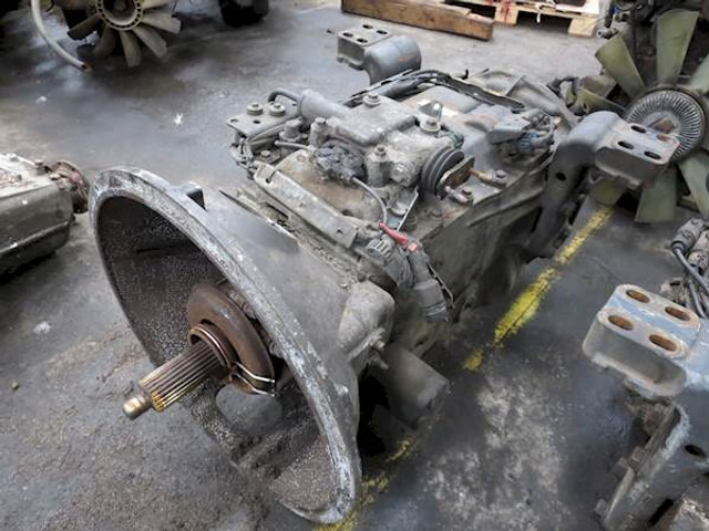 Scania GRS890 - Sebességváltó - Teherautó: 1 kép. Scania GRS890 - Sebességváltó - Teherautó: 1 kép.