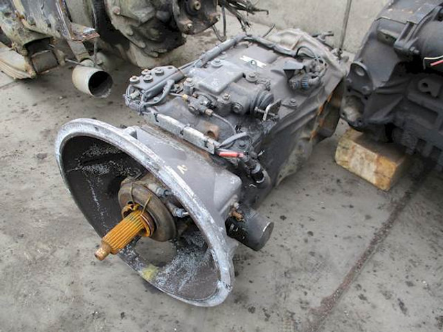 Scania GRS890 - Sebességváltó - Teherautó: 1 kép. Scania GRS890 - Sebességváltó - Teherautó: 1 kép.