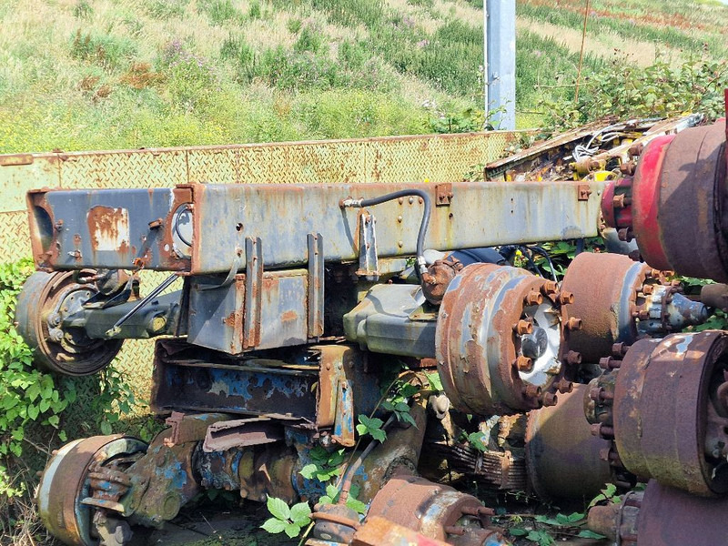 Scania - Tengely és alkatrészek: 1 kép. Scania - Tengely és alkatrészek: 1 kép.