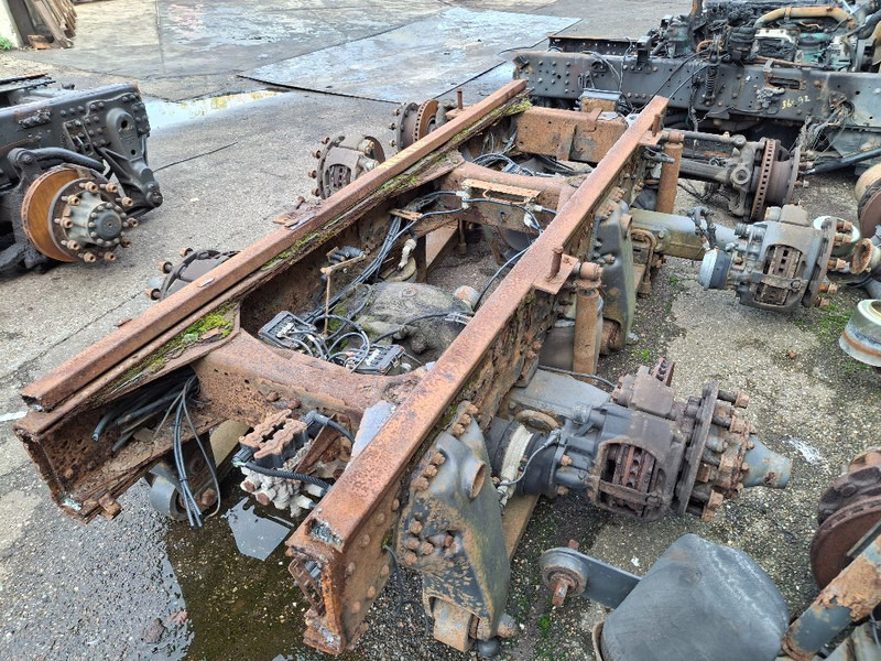 Scania R 144 LB 530 - Tengely és alkatrészek: 3 kép. Scania R 144 LB 530 - Tengely és alkatrészek: 3 kép.