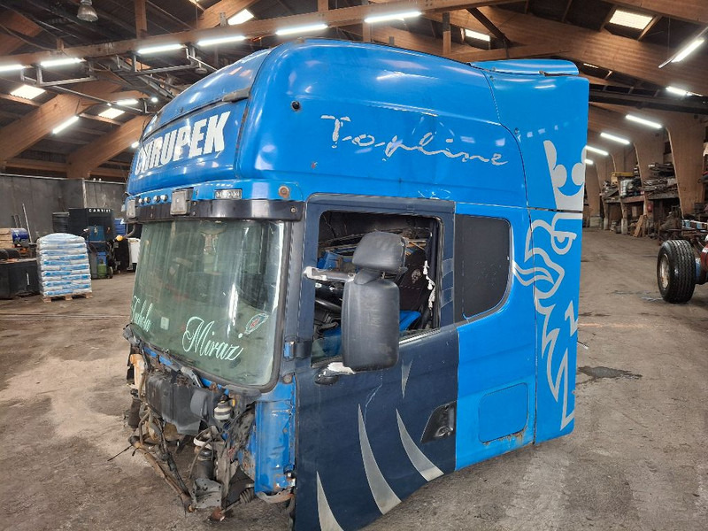 Scania R124 topline cabin - Fülke és belső tér: 2 kép. Scania R124 topline cabin - Fülke és belső tér: 2 kép.