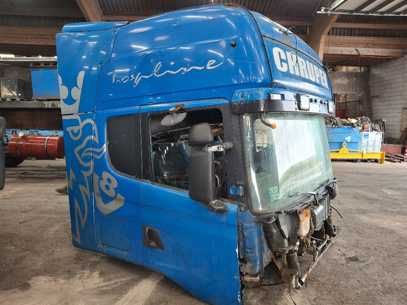 Scania R124 topline cabin - Fülke és belső tér: 3 kép. Scania R124 topline cabin - Fülke és belső tér: 3 kép.
