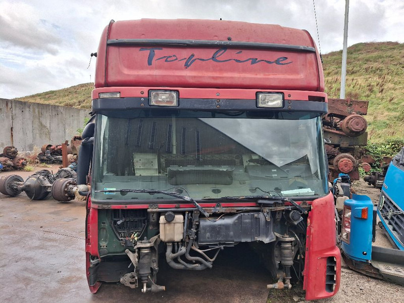Scania R124 topline cabin - Fülke és belső tér: 2 kép. Scania R124 topline cabin - Fülke és belső tér: 2 kép.