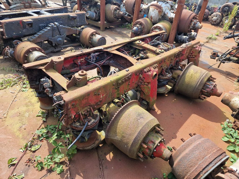 Scania RB652/RB653 - Tengely és alkatrészek: 2 kép. Scania RB652/RB653 - Tengely és alkatrészek: 2 kép.