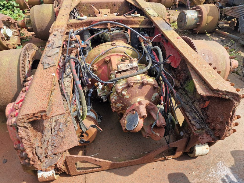 Scania RB652/RB653 - Tengely és alkatrészek: 5 kép. Scania RB652/RB653 - Tengely és alkatrészek: 5 kép.