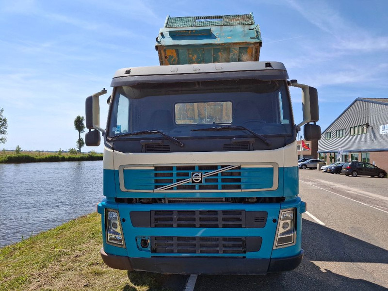 Volvo FM 260 KIPPER MANUAL GEARBOX - Billenőplatós teherautó: 2 kép. Volvo FM 260 KIPPER MANUAL GEARBOX - Billenőplatós teherautó: 2 kép.