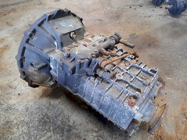 ZF 6S890 - Sebességváltó - Teherautó: 4 kép. ZF 6S890 - Sebességváltó - Teherautó: 4 kép.