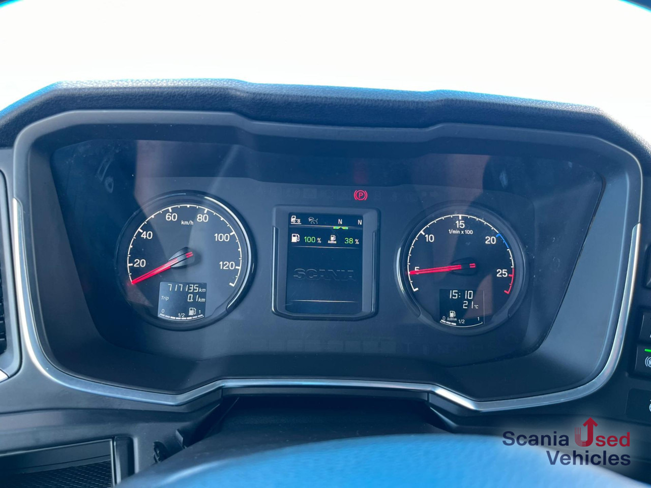 SCANIA R 450 A4x2NA RETARDER DIFF-L PARK COOL SMART2 - Nyergesvontató: 5 kép. SCANIA R 450 A4x2NA RETARDER DIFF-L PARK COOL SMART2 - Nyergesvontató: 5 kép.